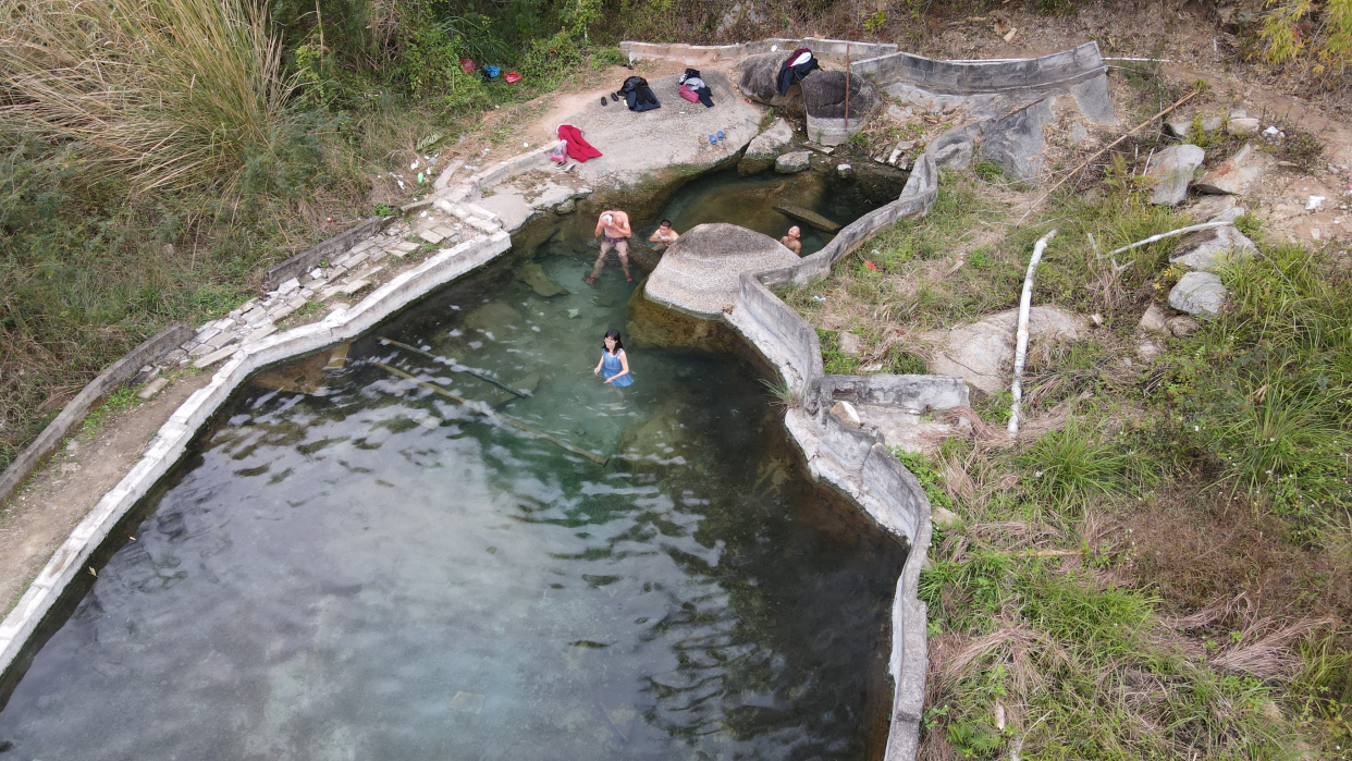 探秘河源神秘温泉村,知道的人不多,上等温泉免费泡还有更大惊喜