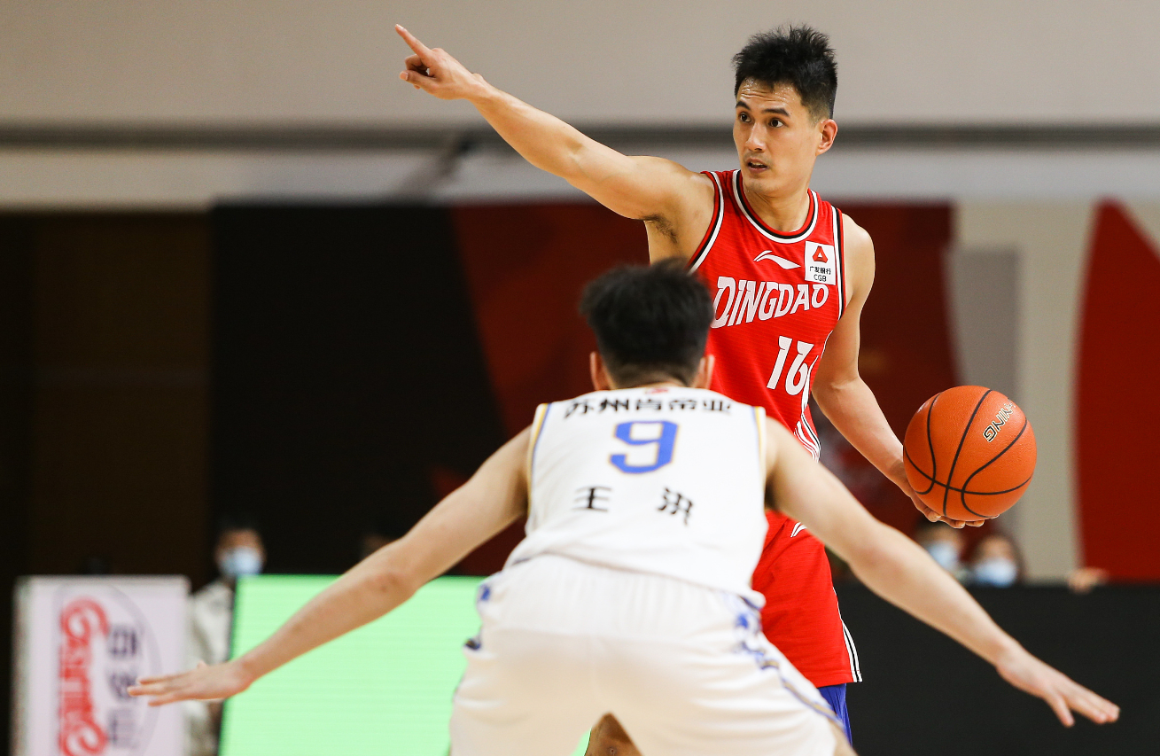 首秀20分!cba史上最牛选秀出炉,李楠开心收下将门虎子