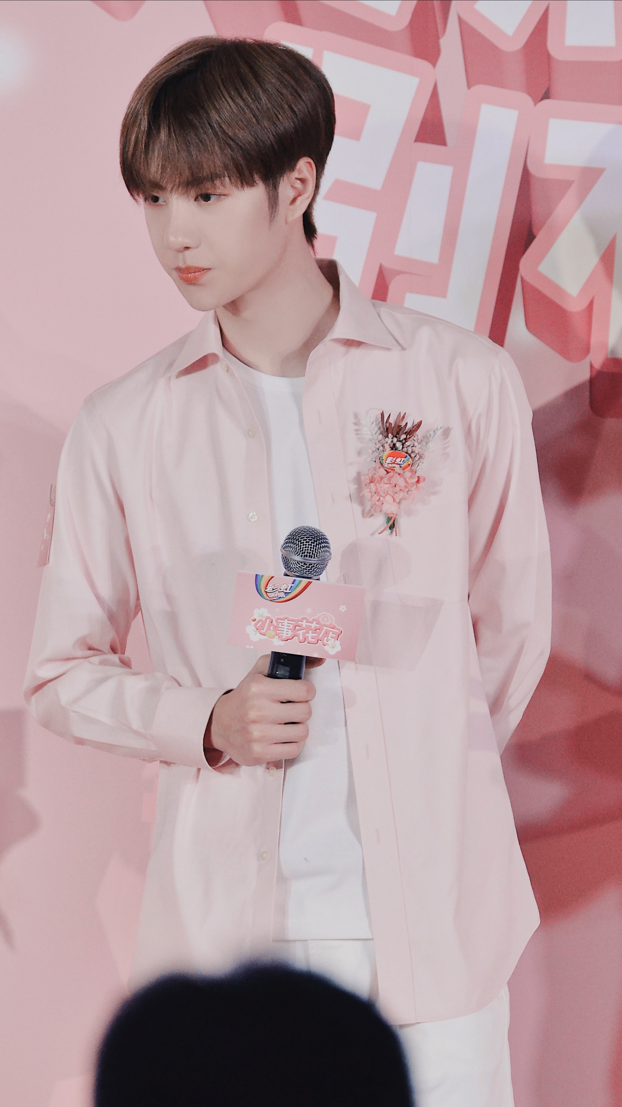 可盐可甜的王一博耶波高清壁纸