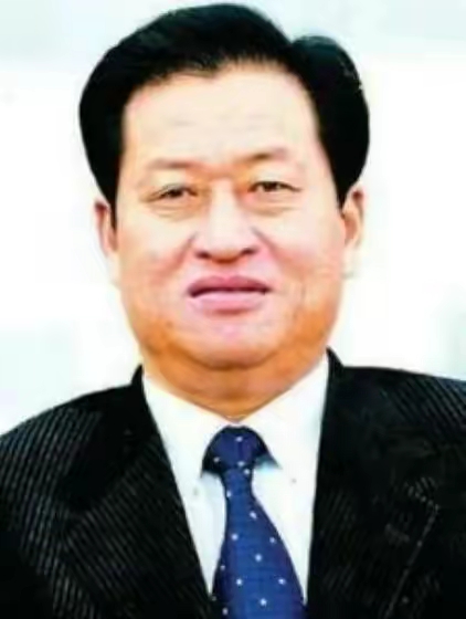 两面人生:家境贫寒,奋发图强却走向贪污的王怀忠的一生