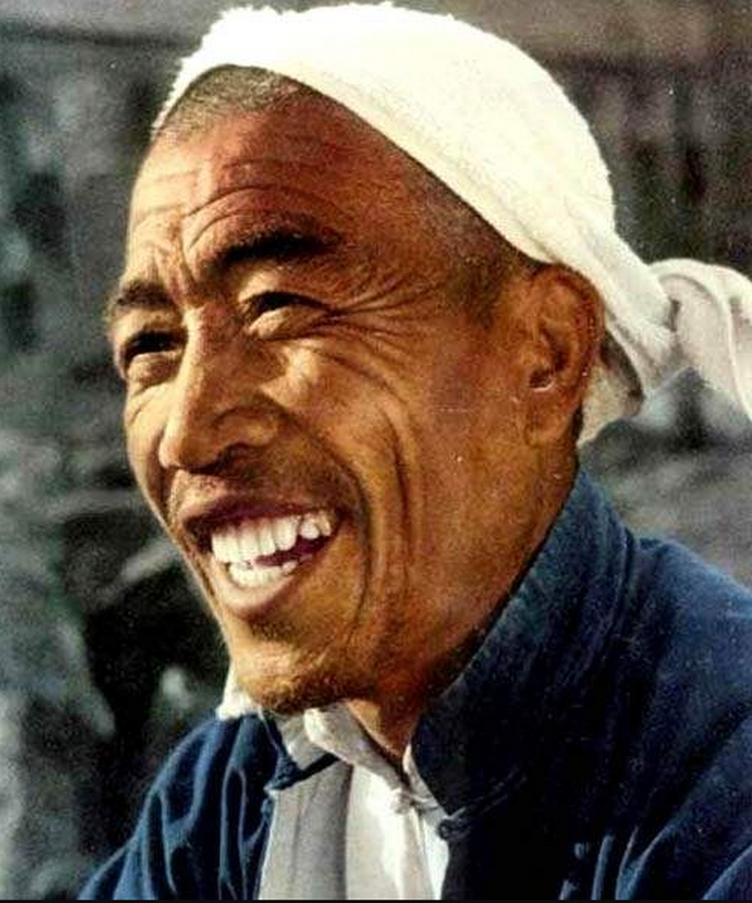 陈永贵:从农民到副总理 60年代,人们一定听过一句话,叫"农业学大寨"