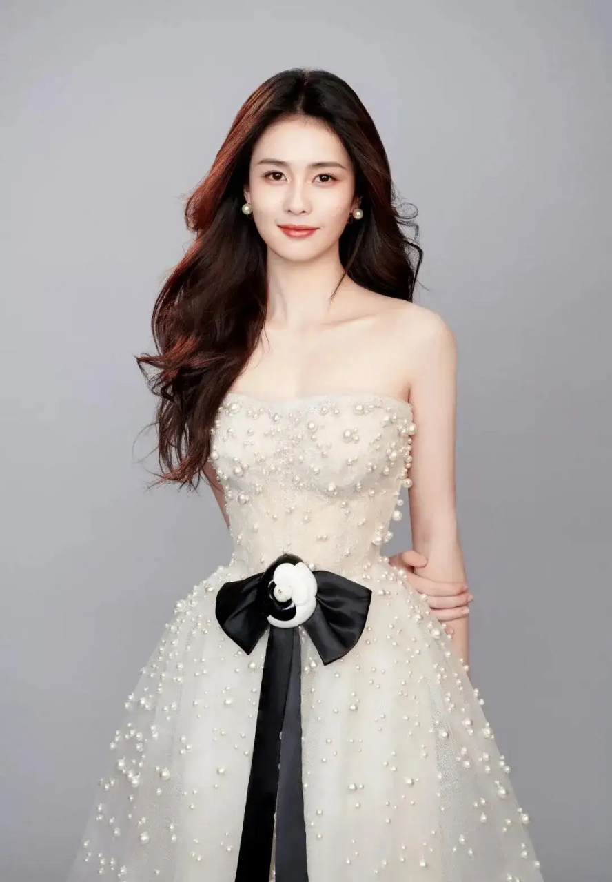 白鹿 牛奶皮肤 肤白貌美白梦妍 牛奶皮肤白梦妍 仙女下凡白梦妍