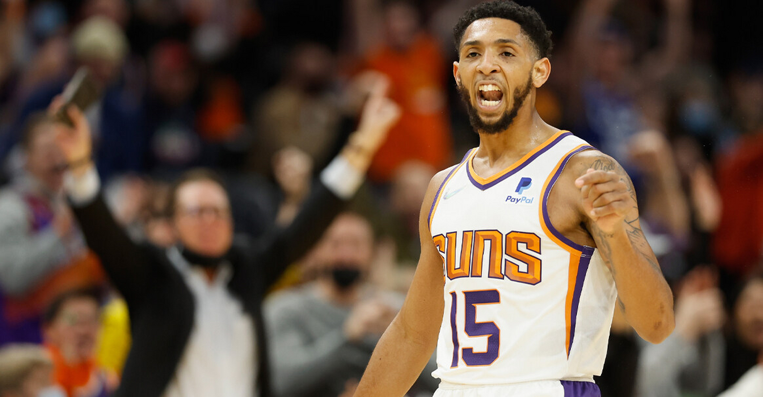 在社交媒体直播中,马刺后卫卡梅隆-佩恩提到了他被太阳交易的情况.