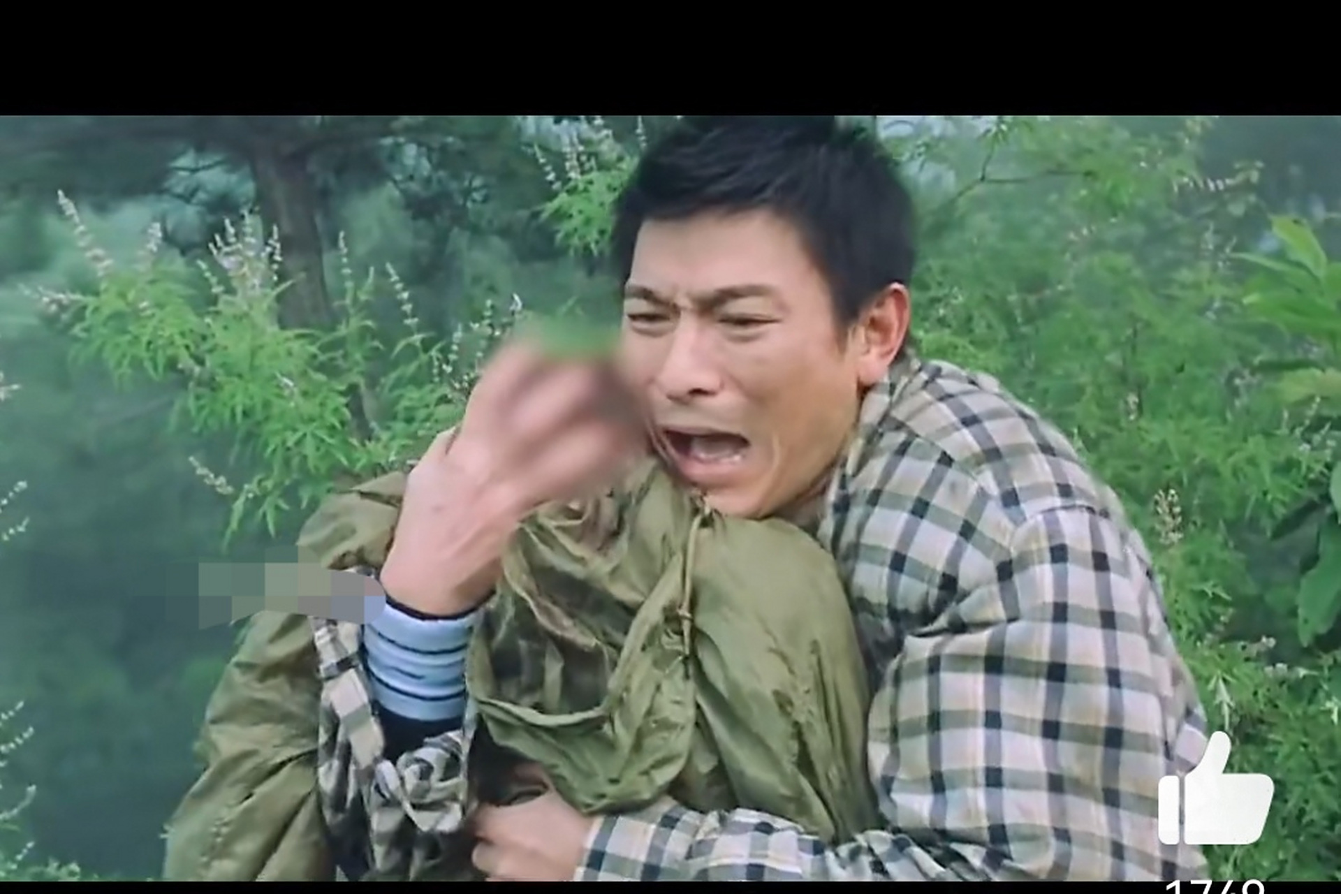 张柏芝的头被挂在树上的这段,是多少人的童年阴影,现在看的人搞不好会