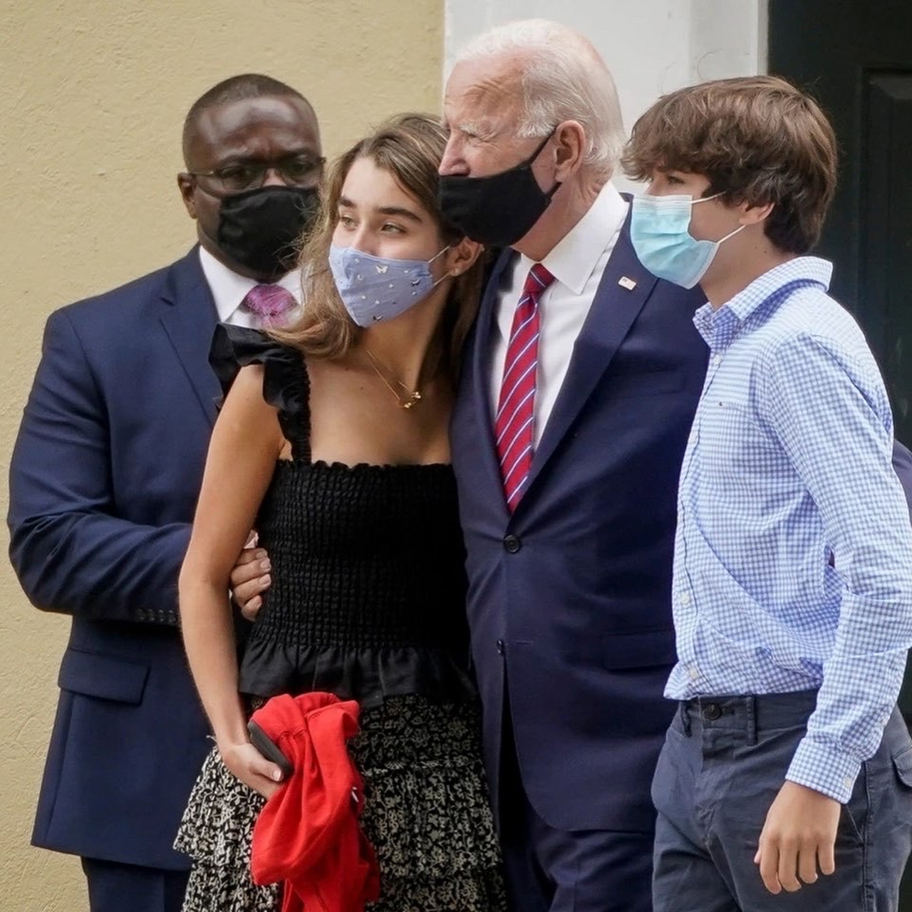 美国总统拜登和他的孙子孙女