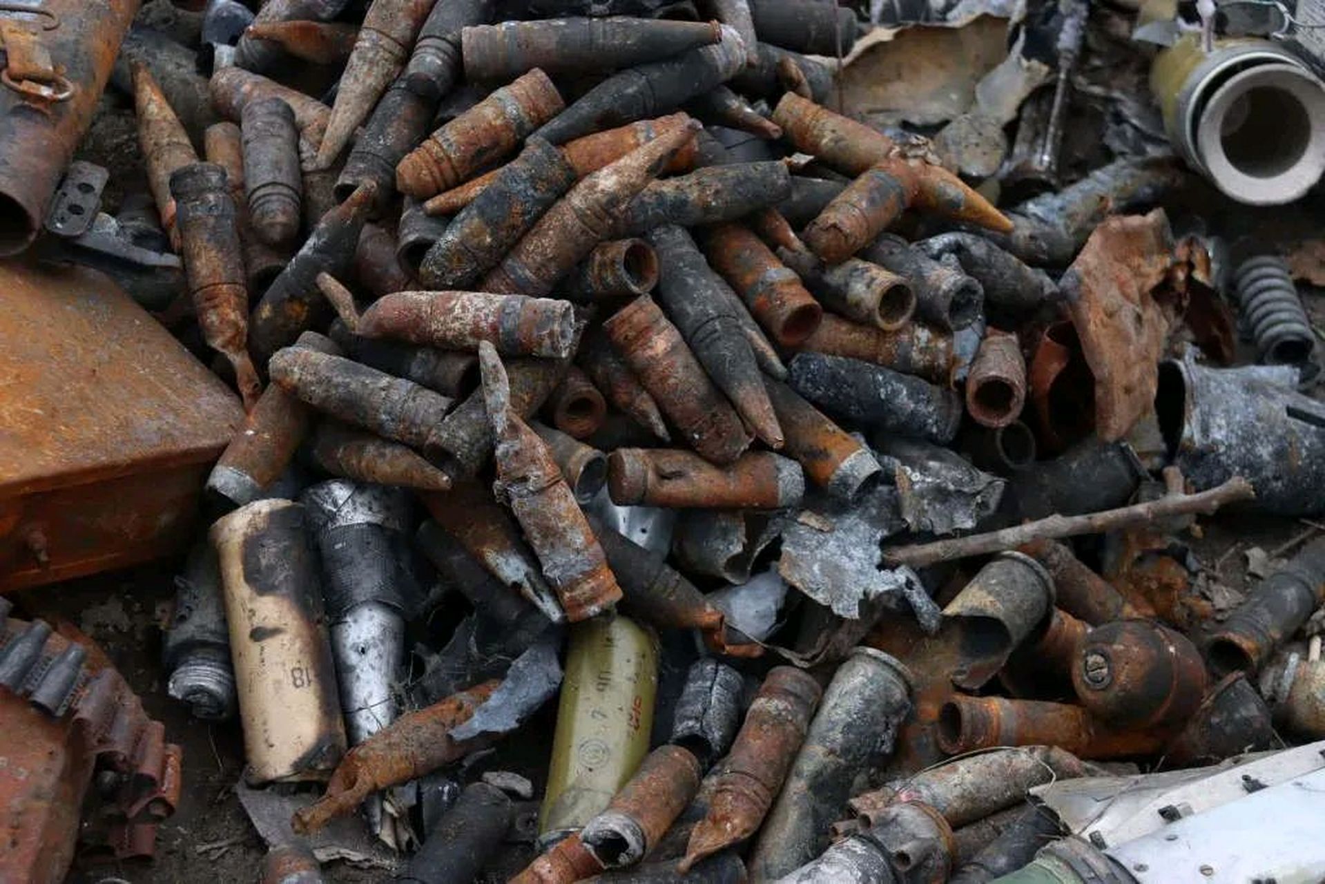 还真有人去乌克兰收炮弹壳了!