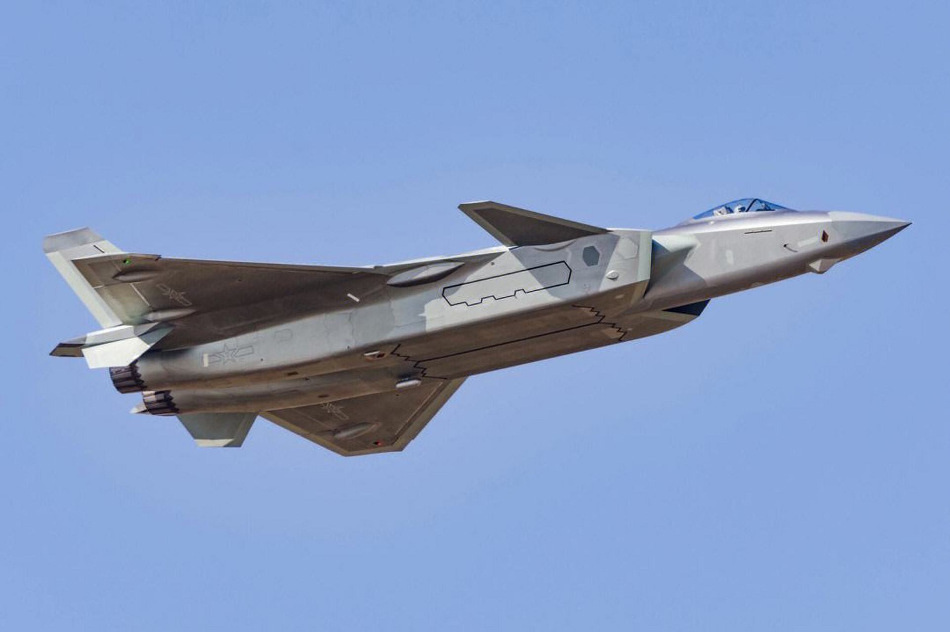 我们目前歼20产量,每年不少于50架,而且下面大量入列的应该是装涡扇