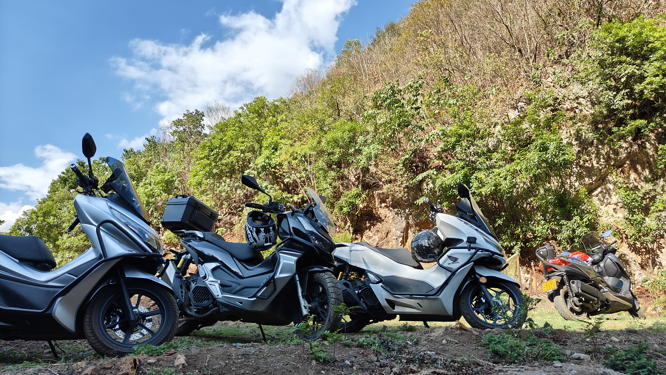 踏板局,雅马哈xmax300豪爵uhr150本田pcx150卡吉瓦150轻度越野怎样?