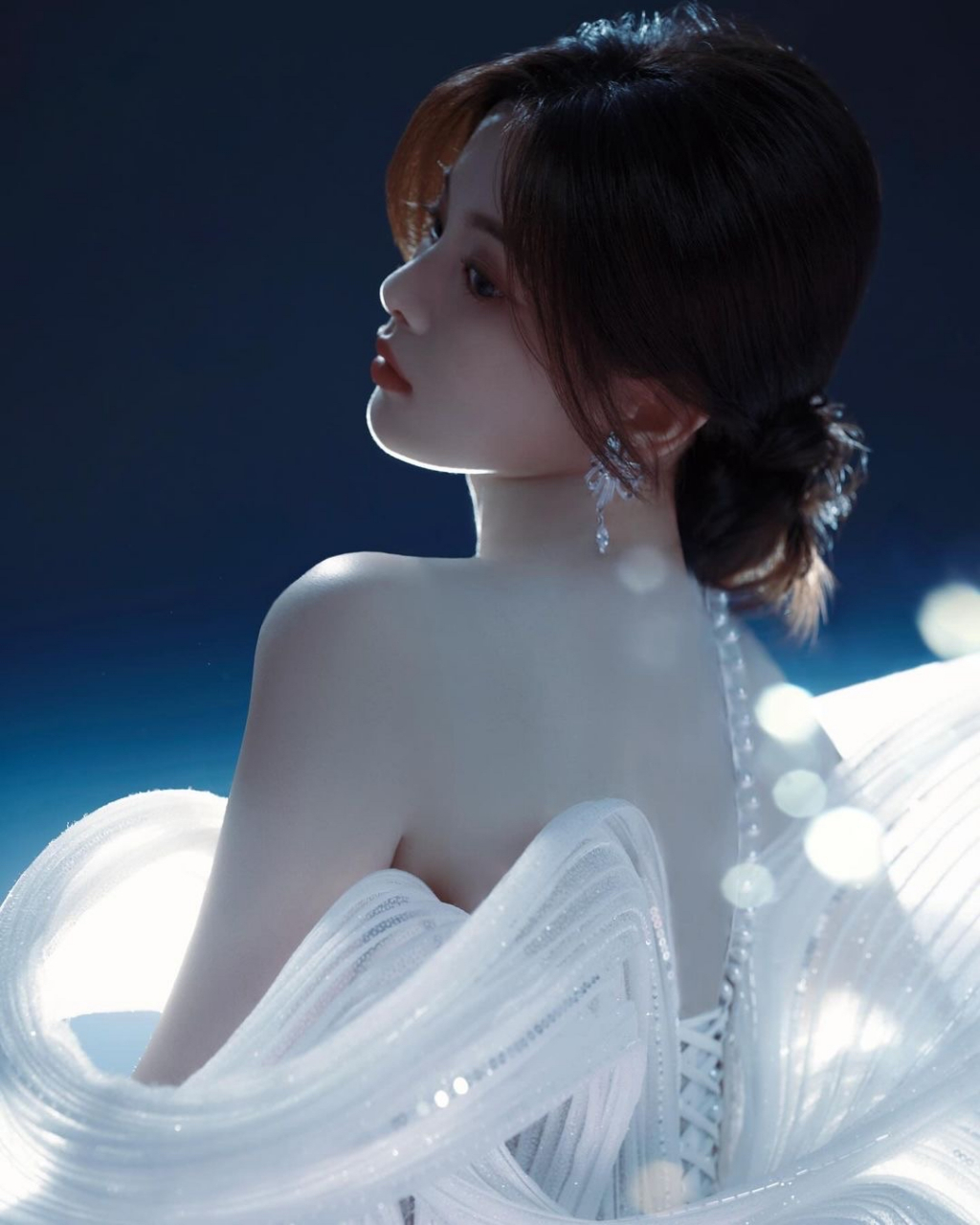 杨超越:黑白二色晚礼服