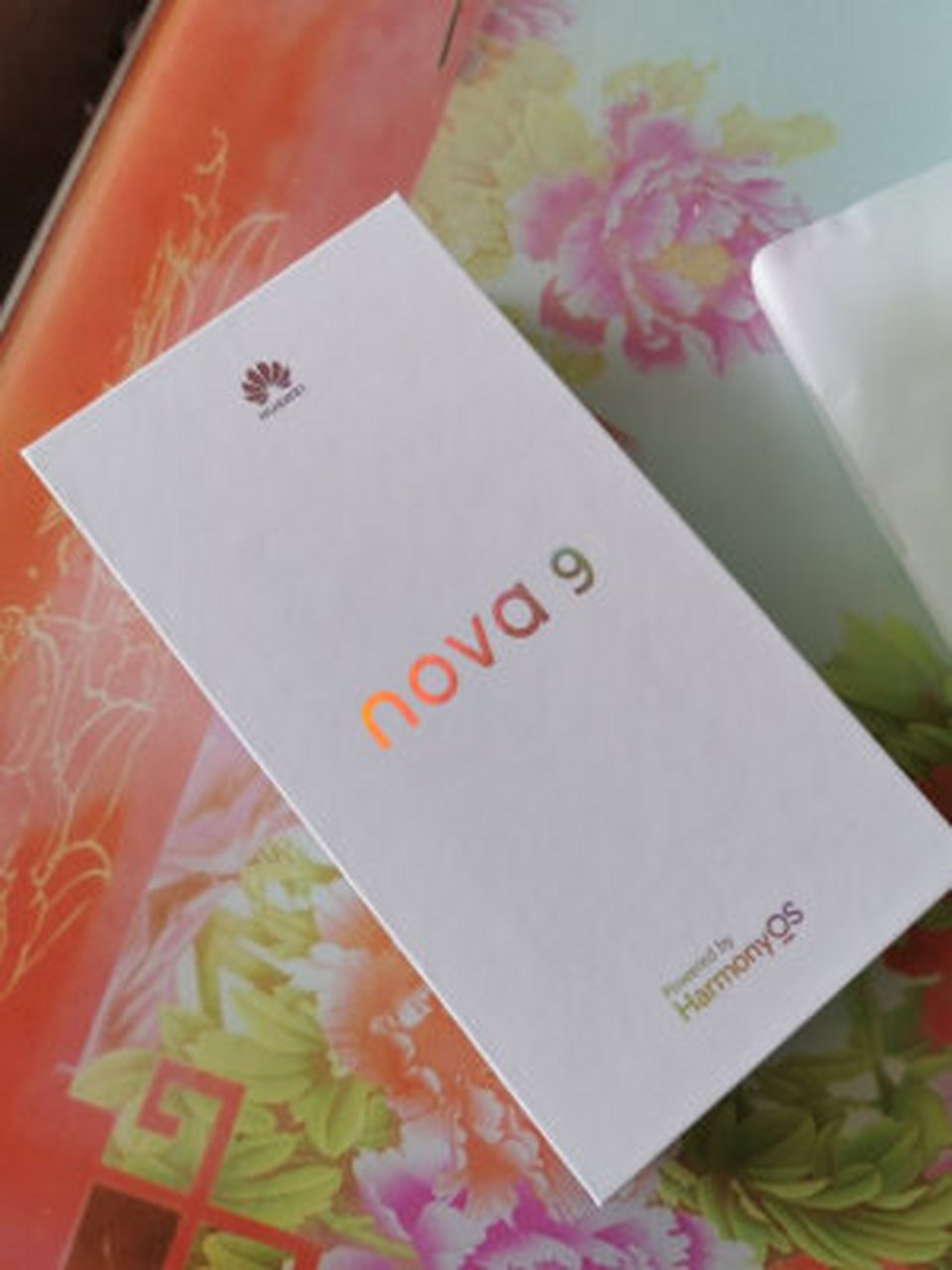 华为nova7与nova8se哪个好,华为nova8se荣耀v30哪个好  【个人认为