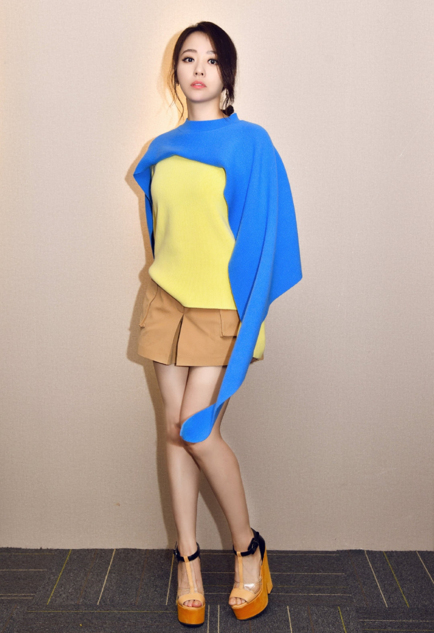 张靓颖# 真实身高到底是多少