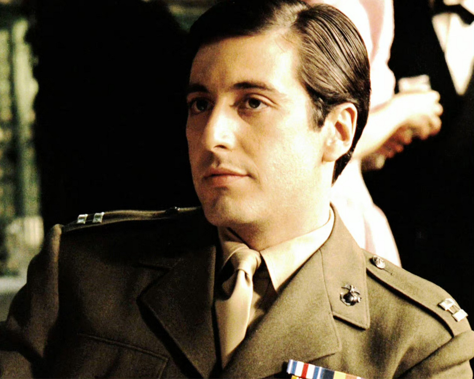 教父阿尔61帕西诺:和爱人在一起时眼里透露出纯真,搞事业时却是一副