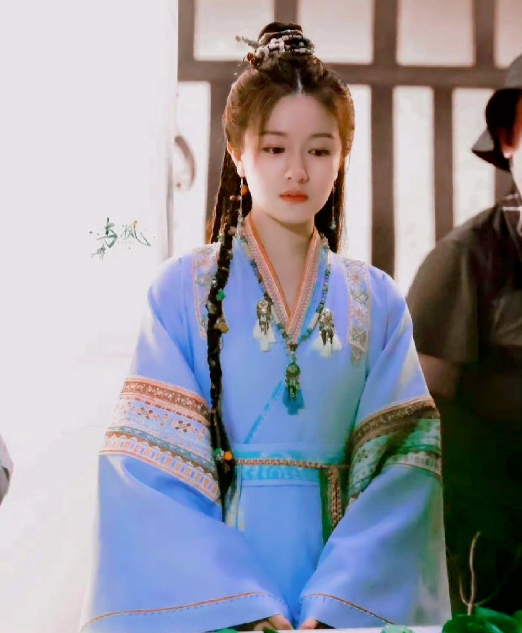 李兰迪的古装照挺美的呀,这是哪个朝代的呢 #李兰迪古装照挺美