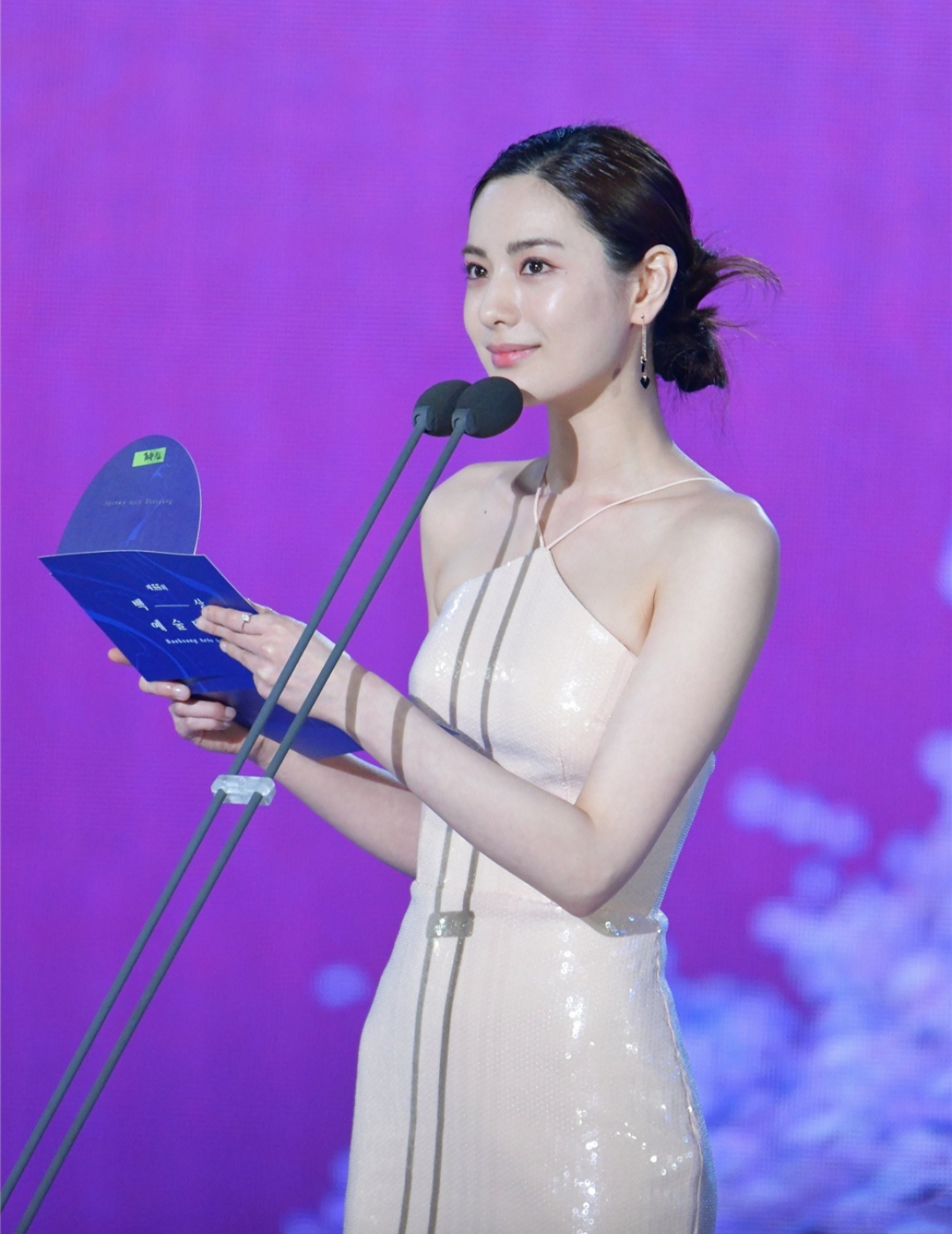 林珍娜:美与才华的绝妙融合,时尚圈的新宠儿