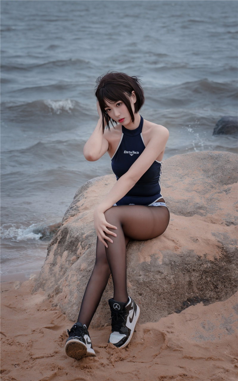 轩萧学姐 沙滩竞泳 微博图片包打包