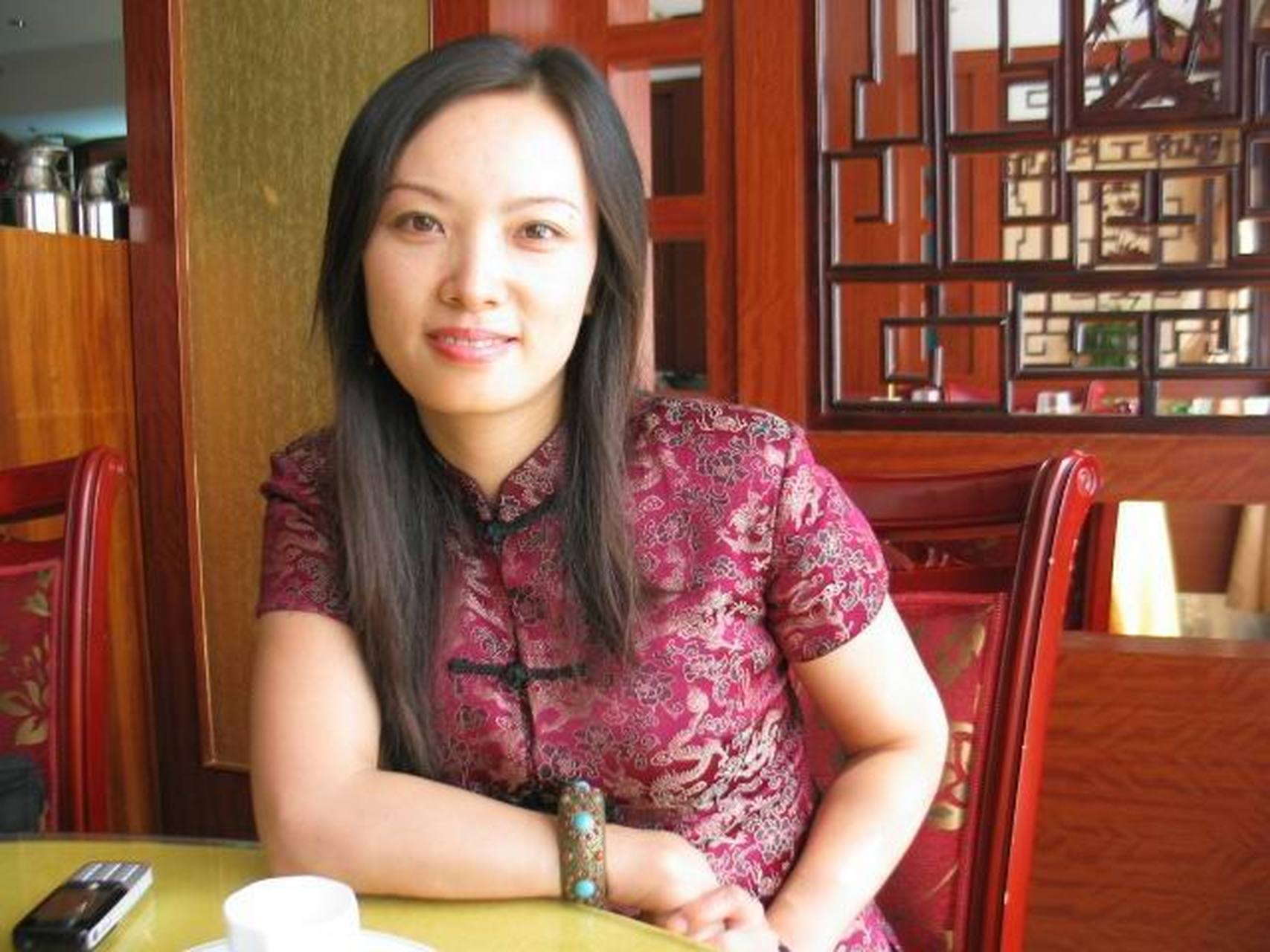 大川比赵美萍大3岁,长得非常壮实,孔武有力.
