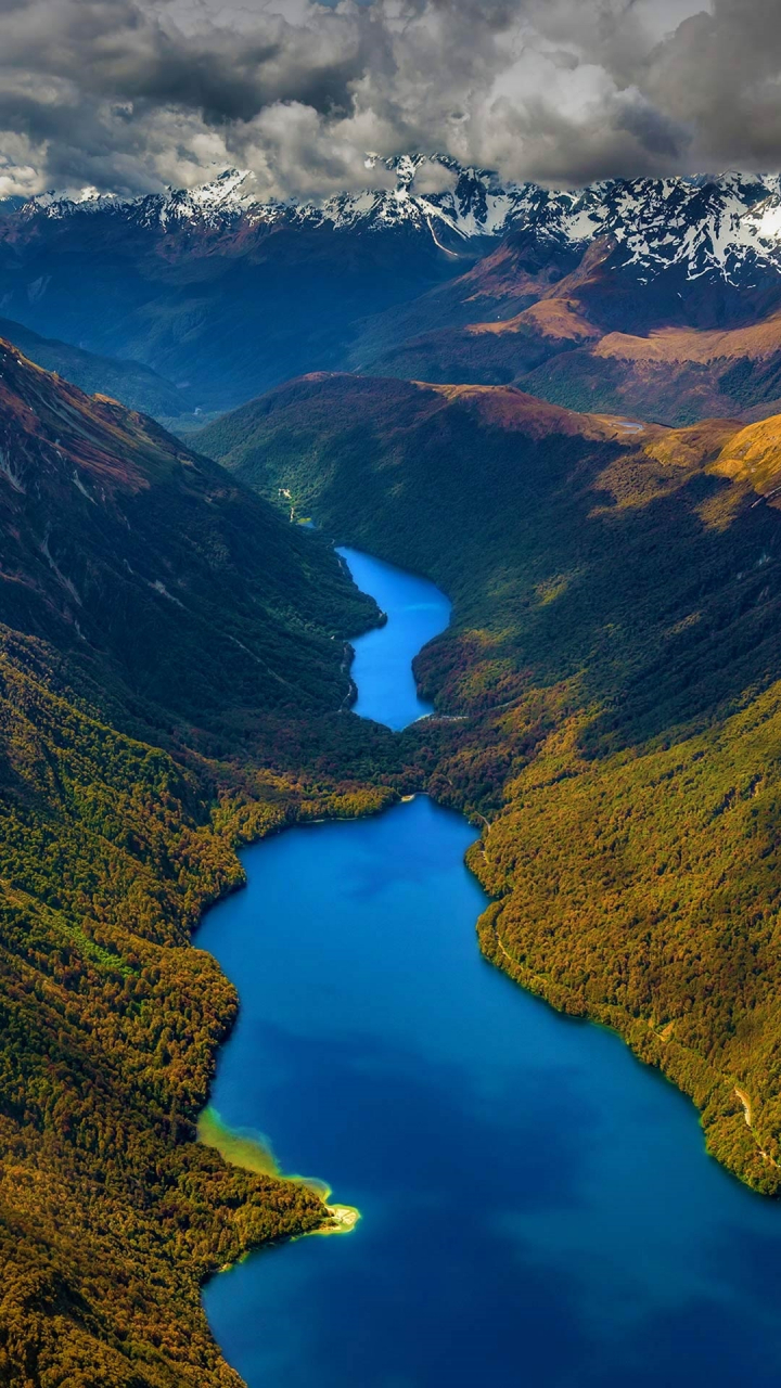 峡湾国家公园,新西兰最大的公园,同时也是世界上最大的国家公园之一