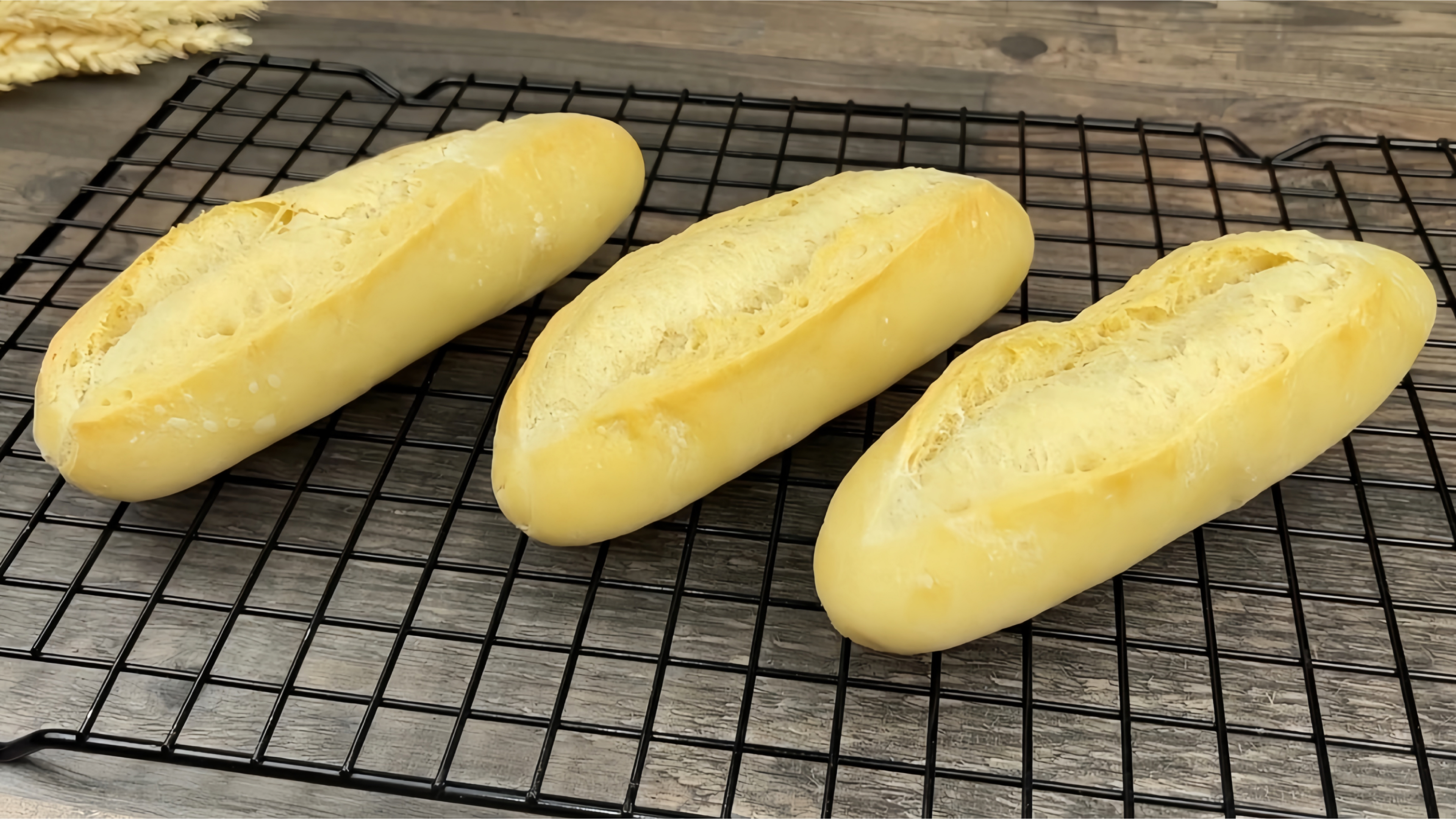 只需要5种材料,就可以做出这个自制欧式面包,简单又好吃