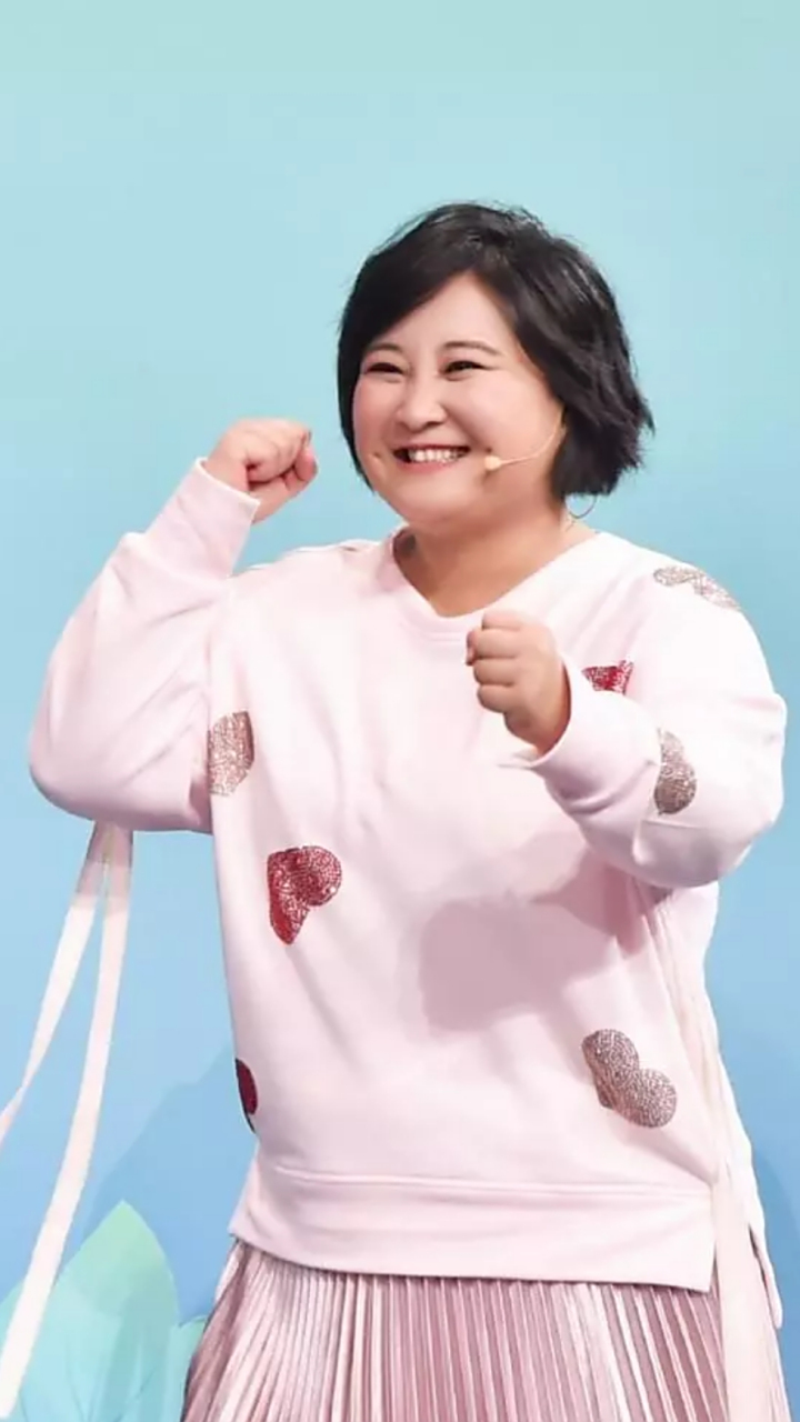 贾玲为了新角色要减重100斤# 喜剧界的女神贾玲要暴瘦100斤?