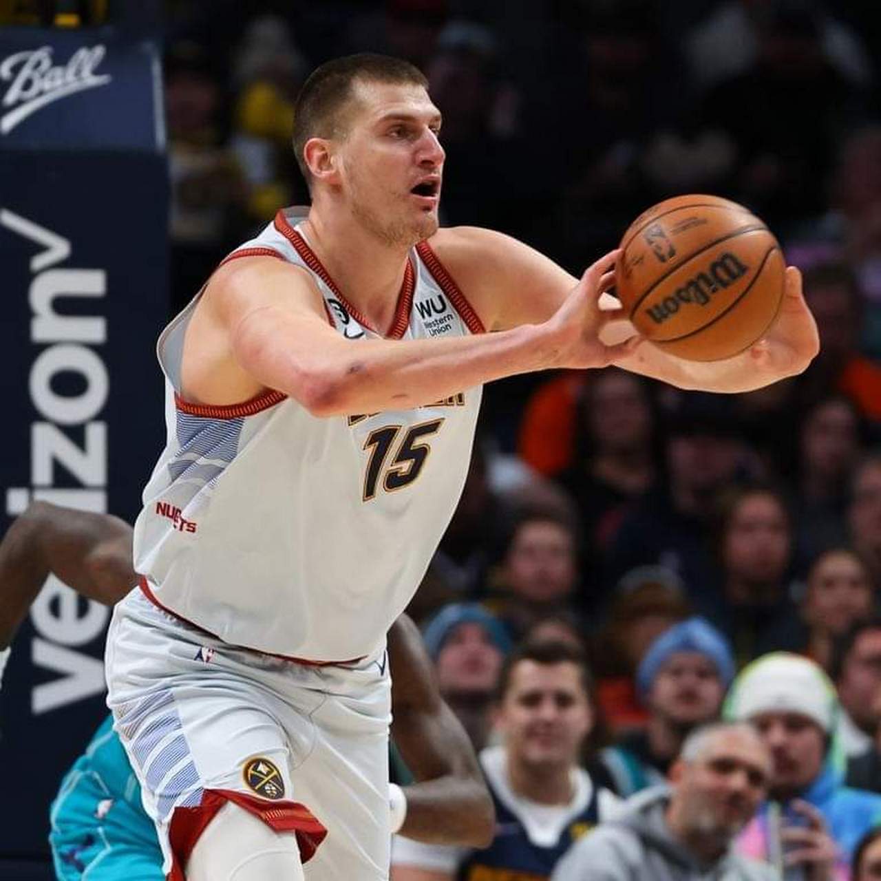 自2015年加入联赛以来,尼古拉·约基奇已经完成了43992次传球.