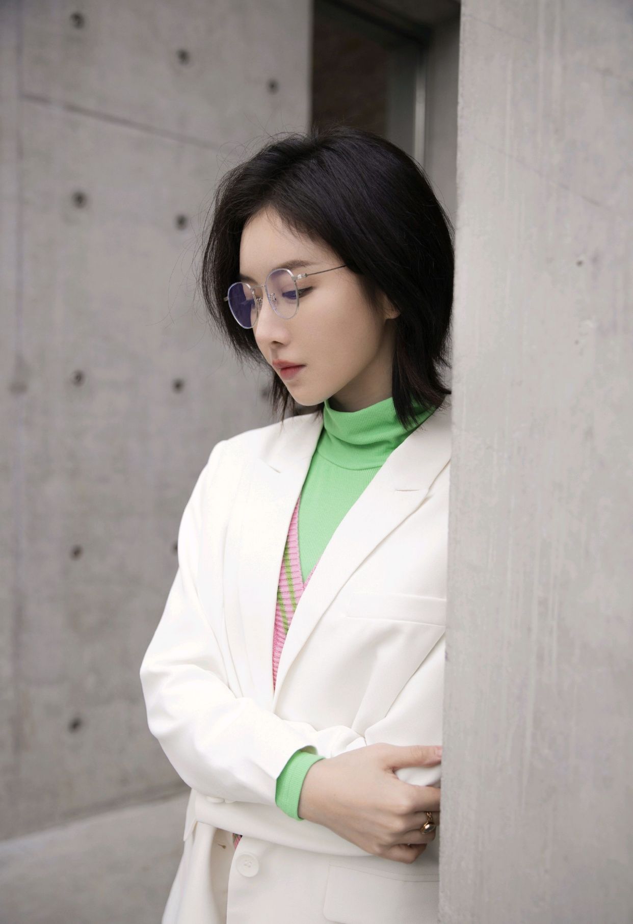 潘时七:时尚靓丽,美丽娇艳