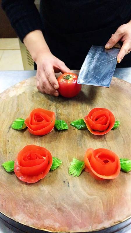 西红柿玫瑰花就是这么简单,跟我一起做会有不一样的惊喜哦-度小视