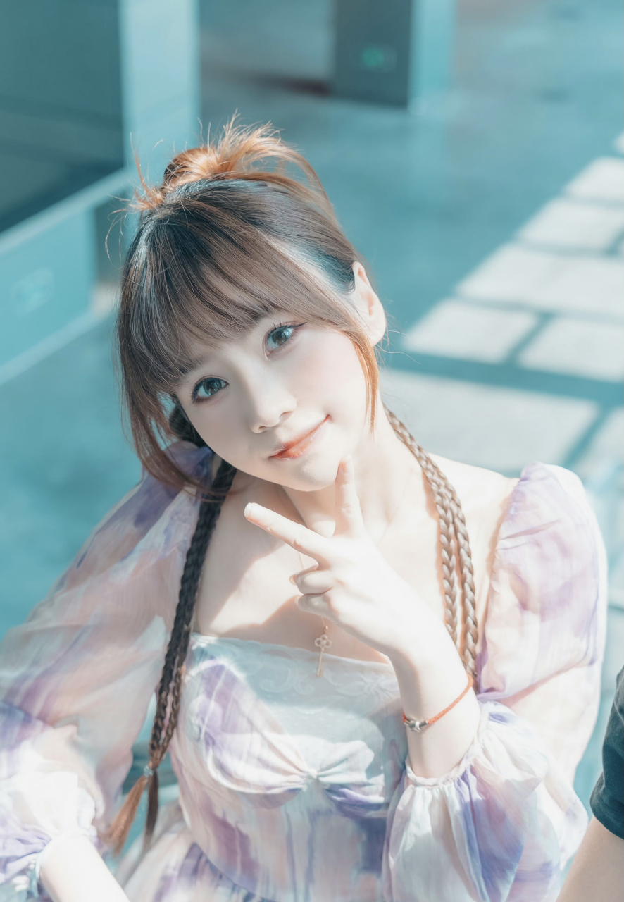 守望先锋#  近日,《守望先锋》美女解说赤小兔兔兔更新微博,晒出自己