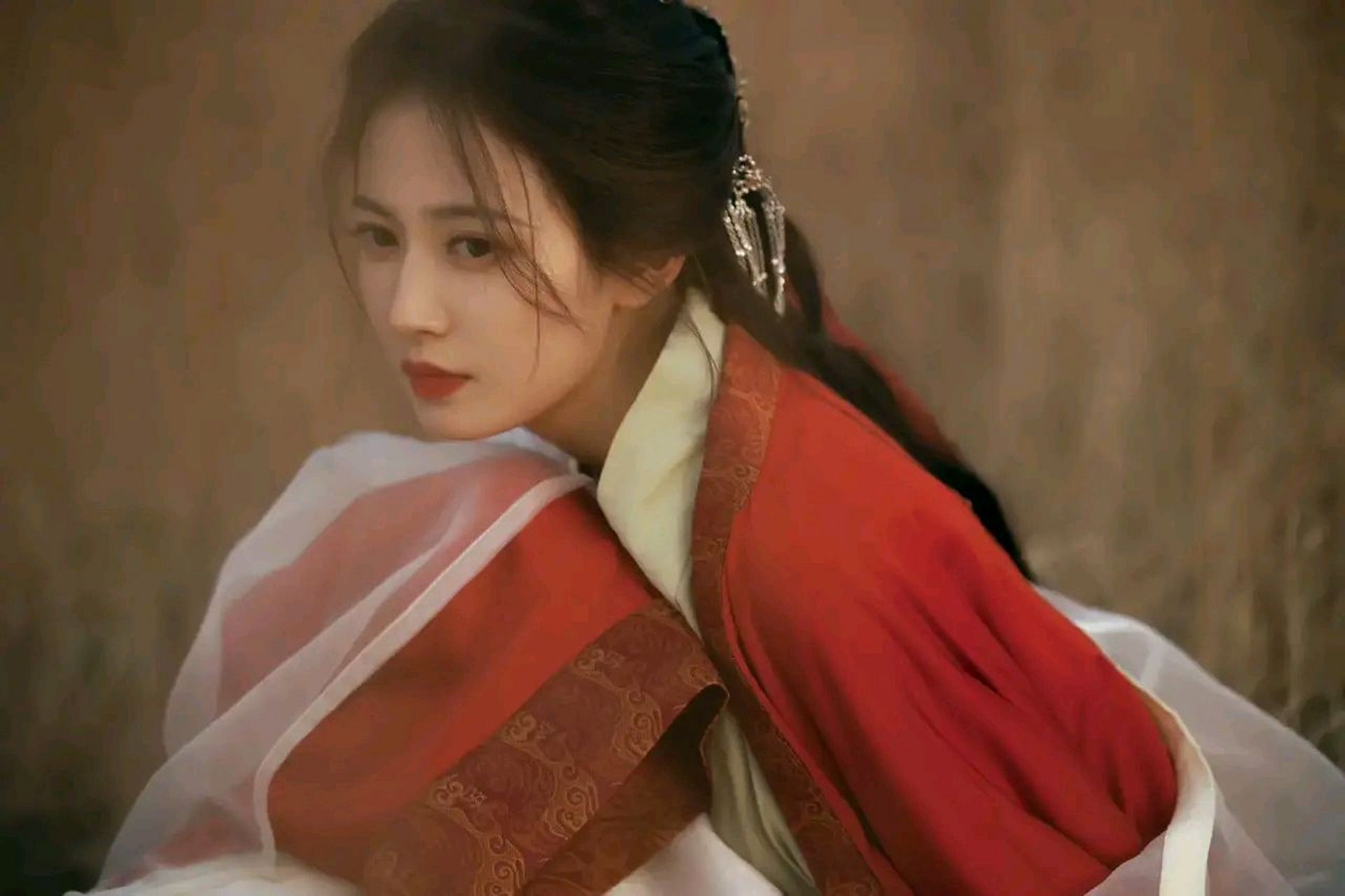 古典国风美人# #明星古风造型# #陈钰琪# 陈钰琪的这组古装造型太