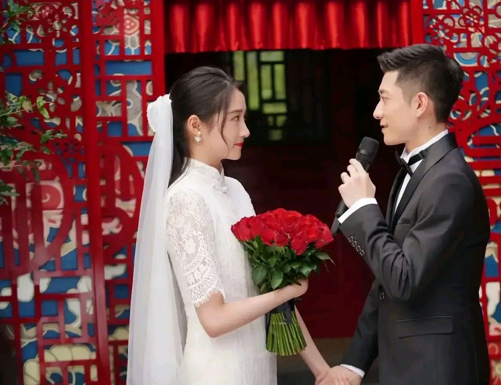 张一山老婆结婚照片图片