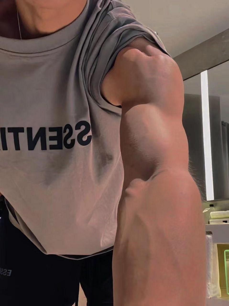 185大学生帅哥猛男完美身材,元气满满,给你满分治愈系男神!