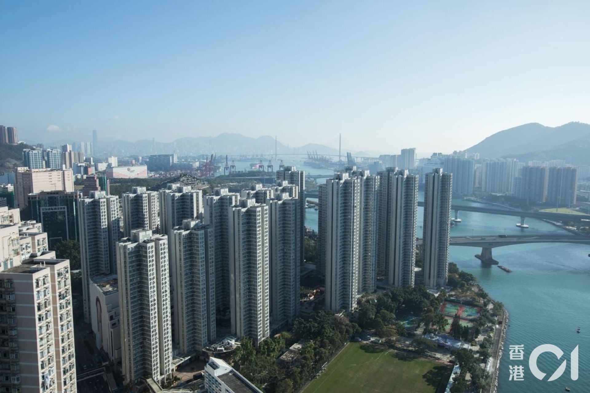 邓紫棋晒荃湾豪宅海景相贺新春掷逾2千万买入阔别3年终入住