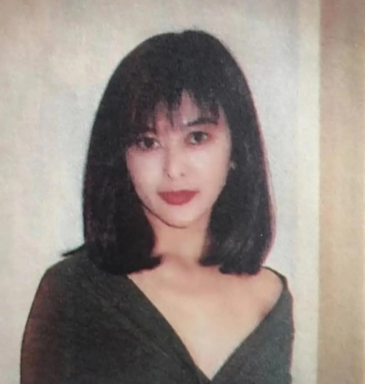 1989年,在黄霑主持的《今夜不设防》节目中,关之琳的感情观震惊众人