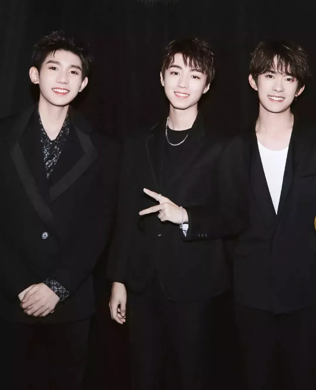tfboys新歌 2023年8月4日,中国内地知名男子组合tfboys发布了一首新歌