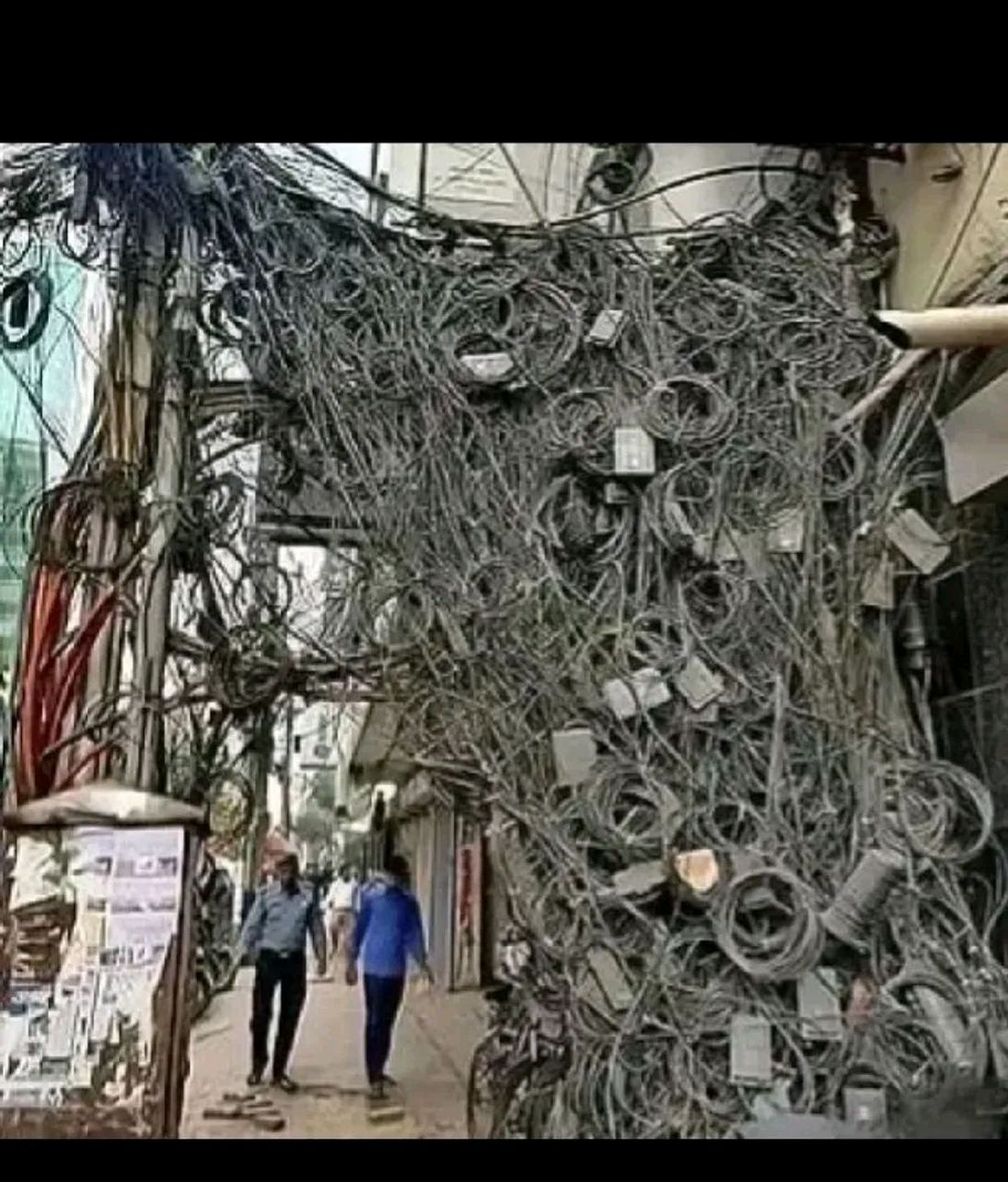 凡事,就怕对比 图一,是德国电线 图二,是印度电线#乐享周末分享吧