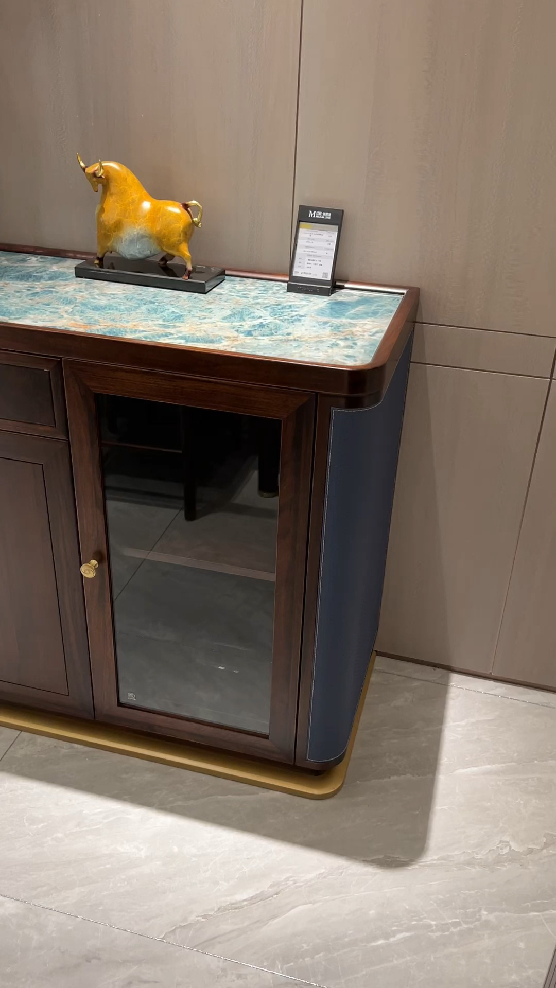 餐厅新中式实木餐边柜小酒柜,现代时尚备餐台.