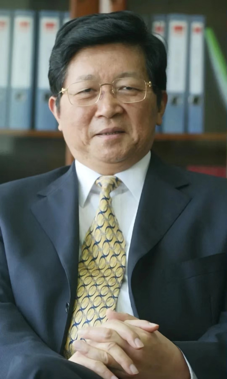 前不久,被誉为"中国地产之父"的孟晓苏谈生育问题,他说:大家不要人云