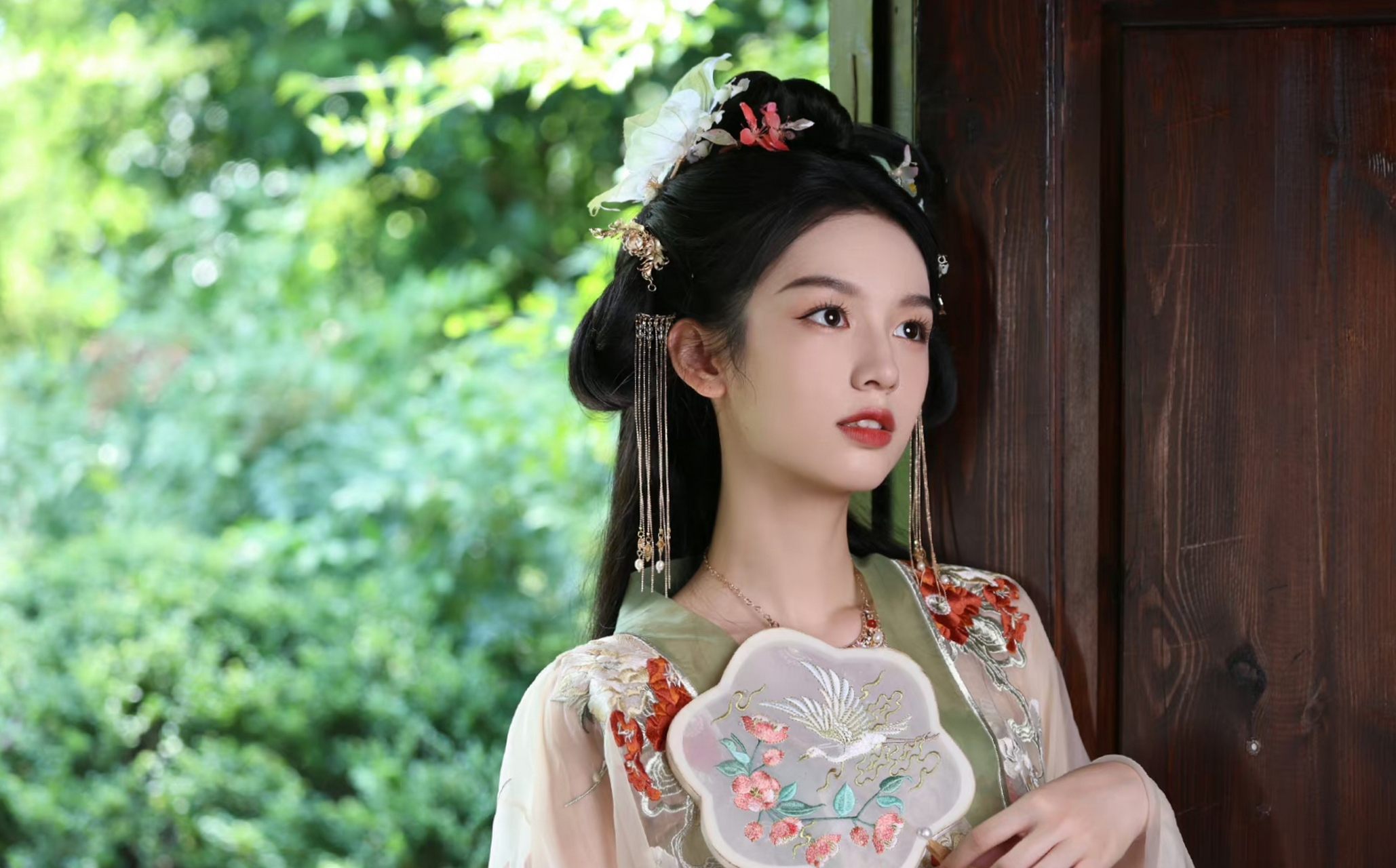 周也穿古装太美了,仙女下凡了!#明星穿搭# #娱乐