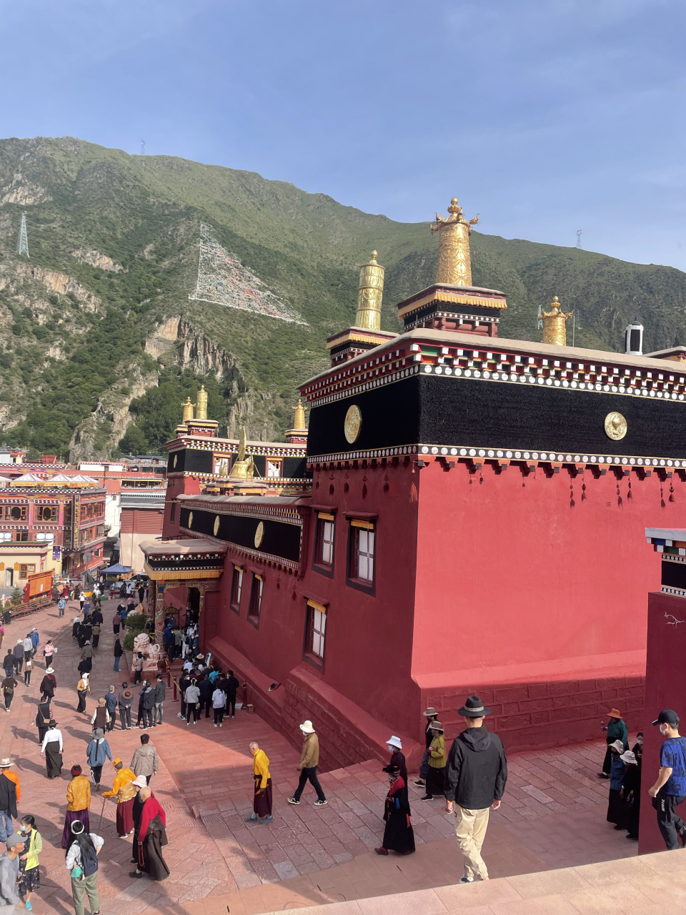 小众景点川藏北线必打卡之地《德格印经院》,位于德格县城,国道317便