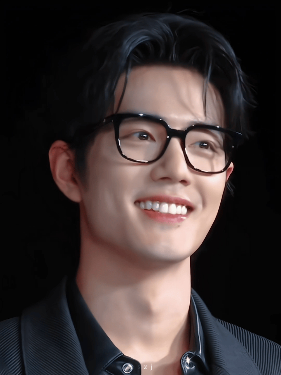 肖战的笑容#  一笑倾城也不过如此,真真是甜到心坎里去了