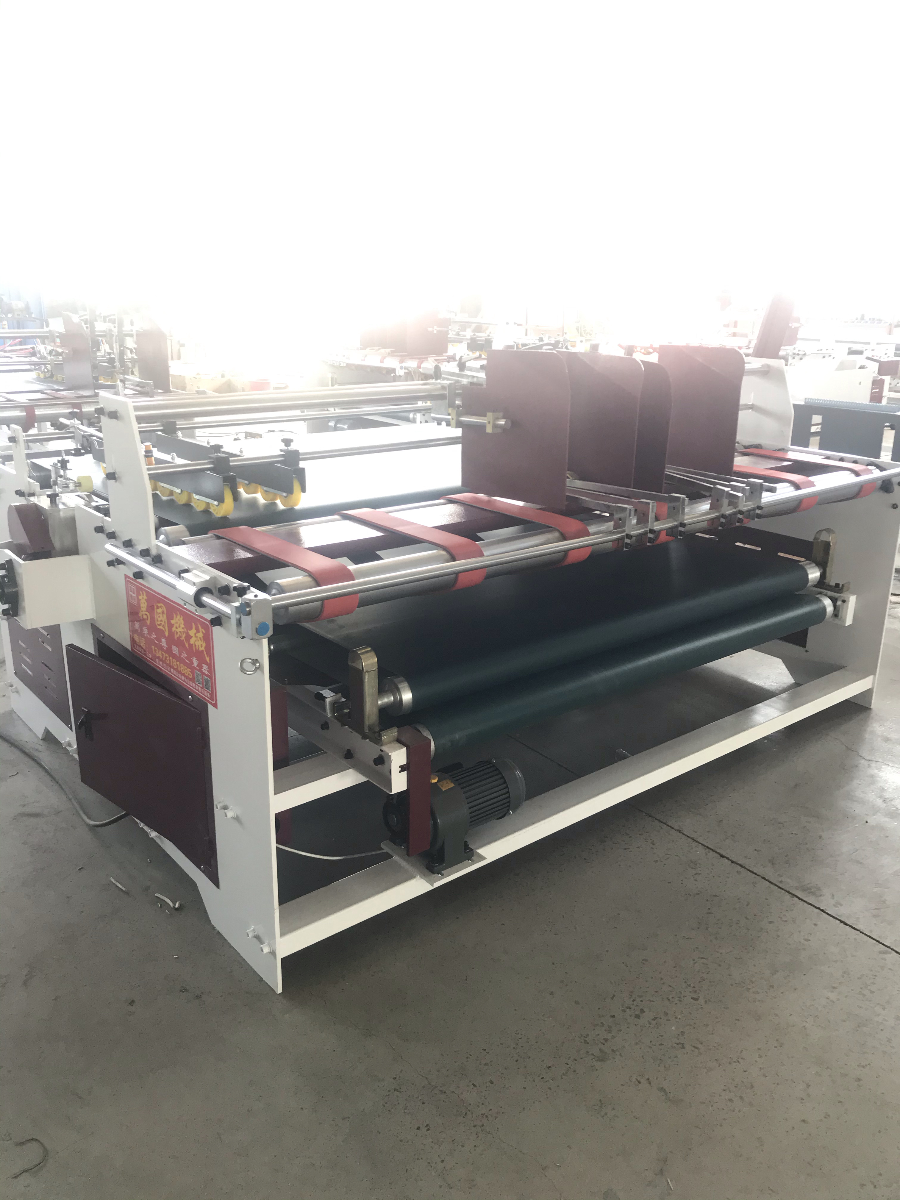 压合式粘箱机,万能粘箱机,小型纸箱厂专用粘箱机,异型箱,彩箱