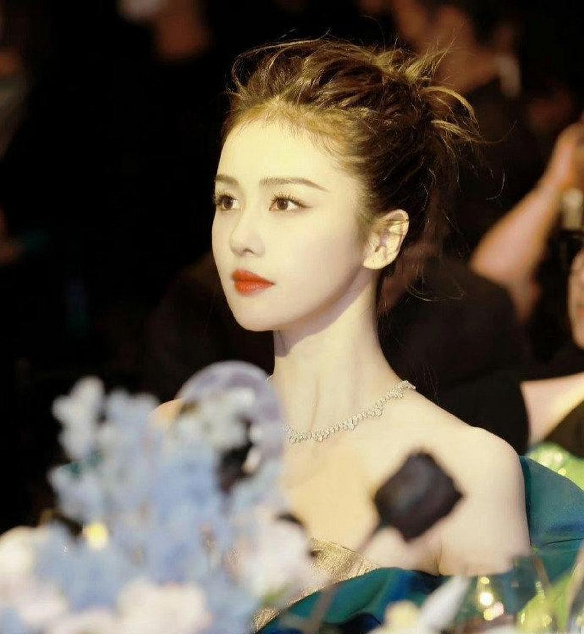 白鹿早期的旧照也太美了吧.