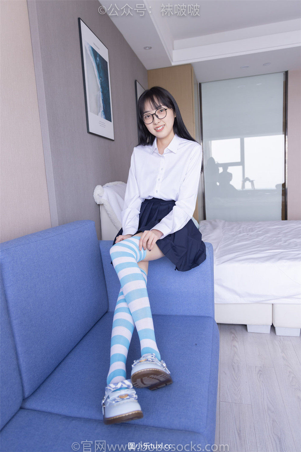 BOBOSOCKS-070-2.jpg