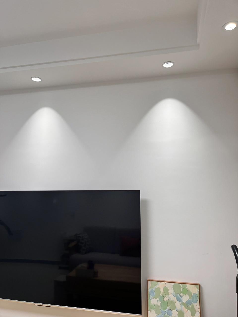 六万穷装的家,被邻居问爆的小山丘射灯长这样.