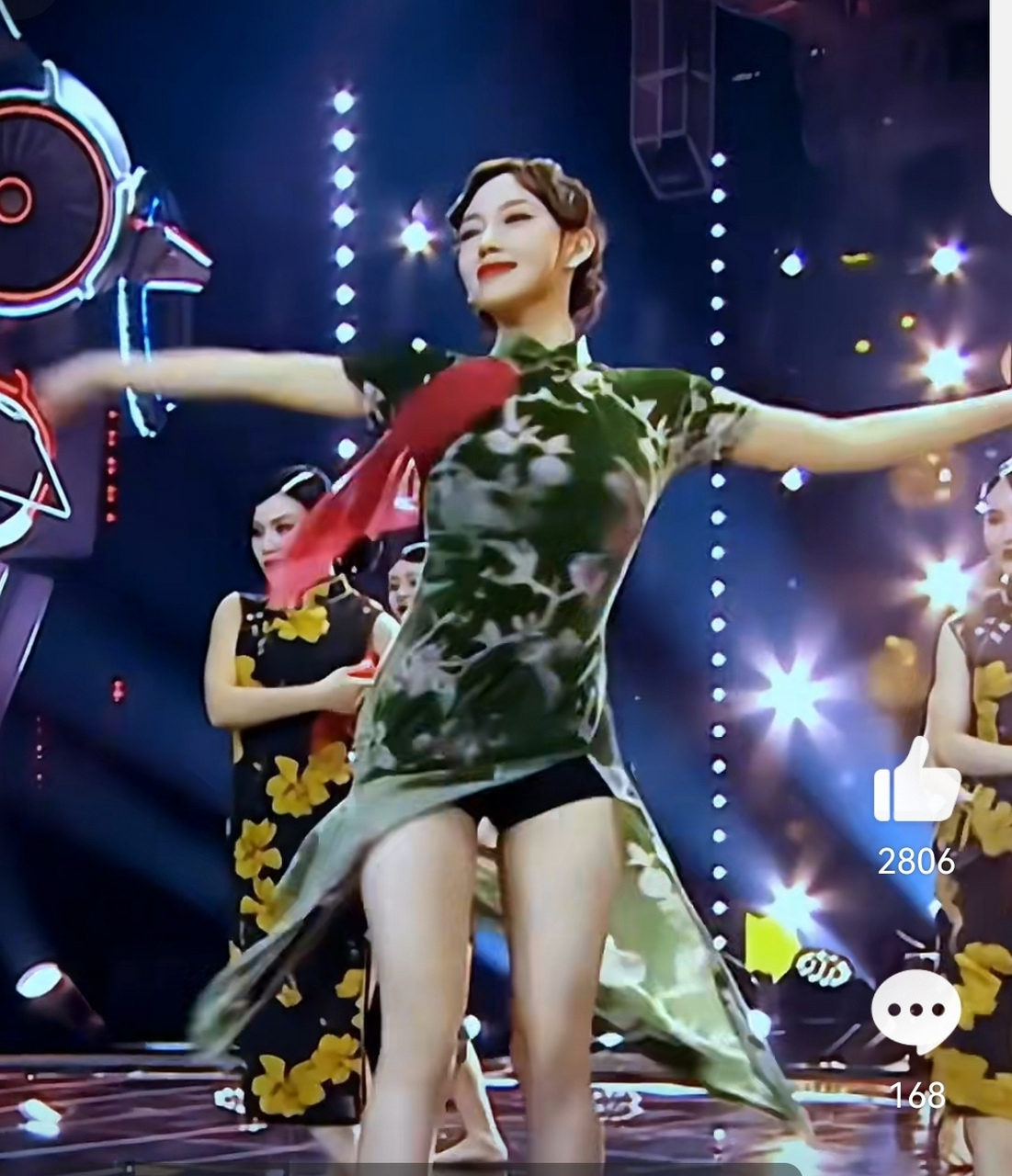 程潇可是学了十年的中国舞啊