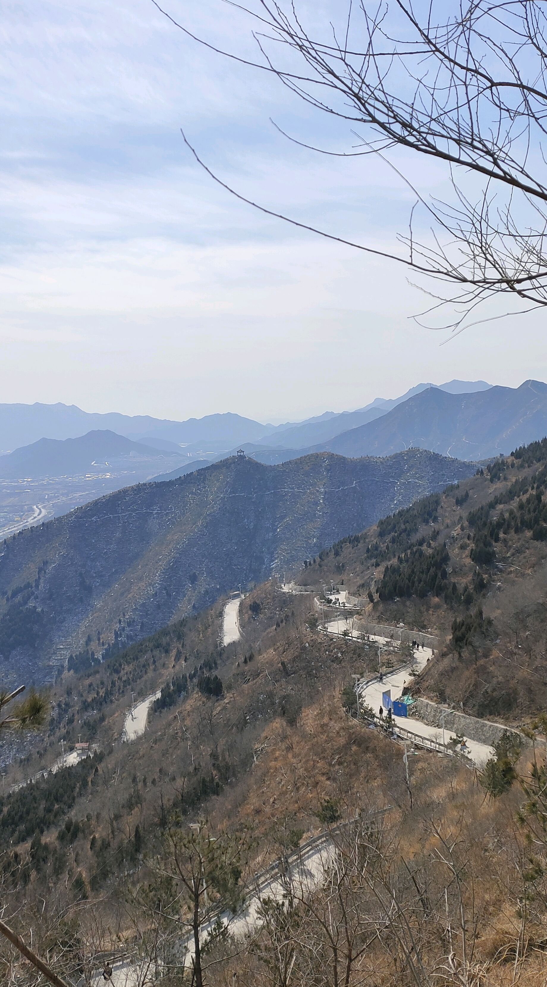 石家庄西山看远