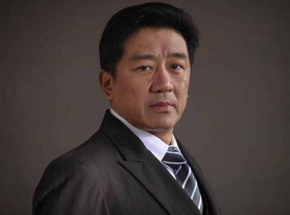 丁勇岱:对赵雪华一见钟情,相爱36年零绯闻,如今儿子成唯一心病