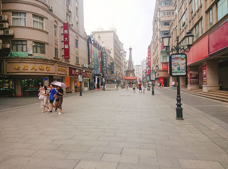 江西南昌胜利路步行街百年历史辉煌,一座街展现出一座城发展变迁