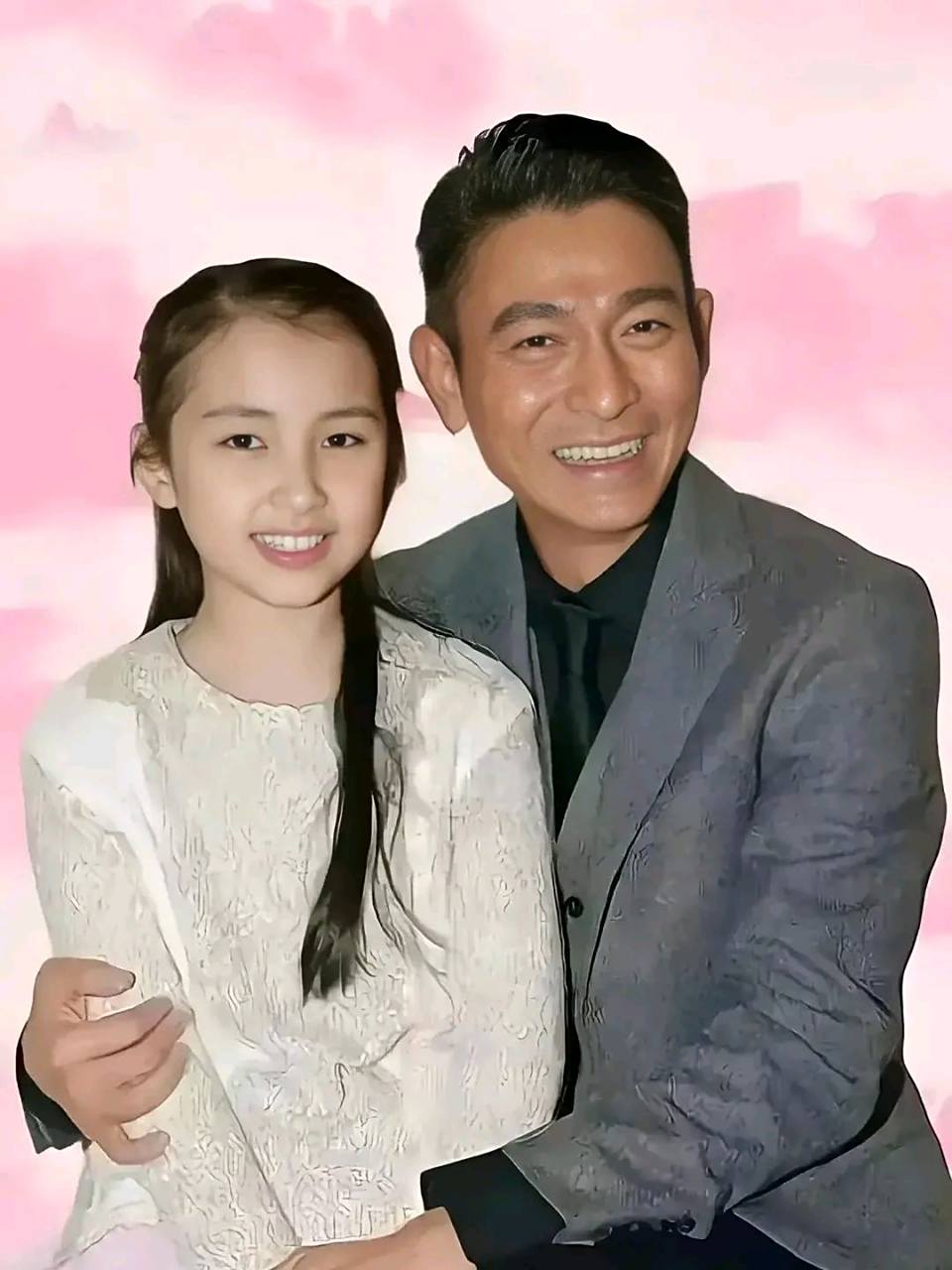 刘德华的女儿刘向蕙已经年满10岁,时间过得飞快.