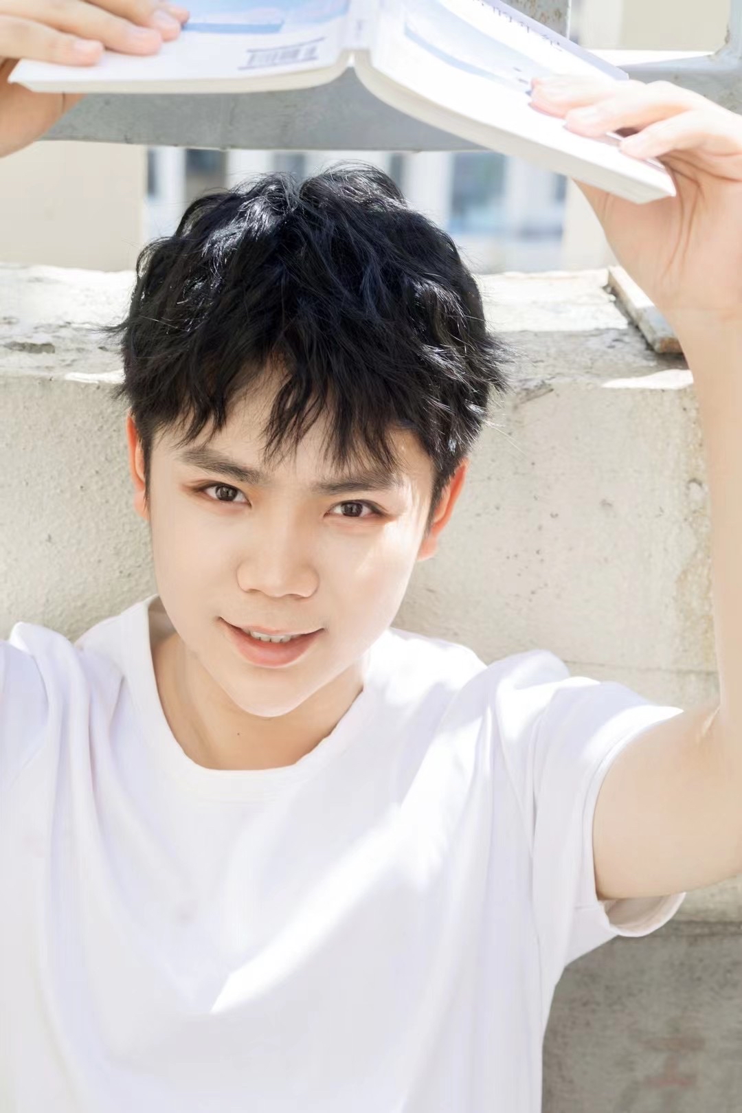 演员赵大为光影写真