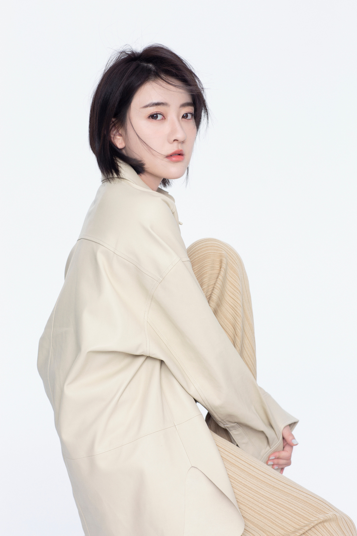 梁洁:清纯唯美,楚楚动人